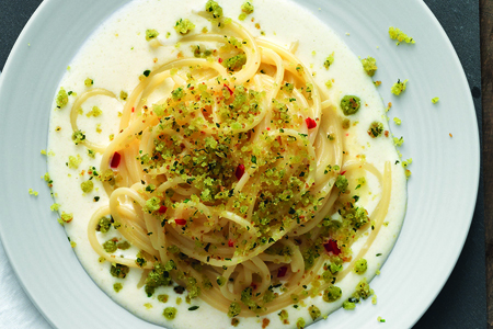 recette italienne, spaghetti creme de parmesan